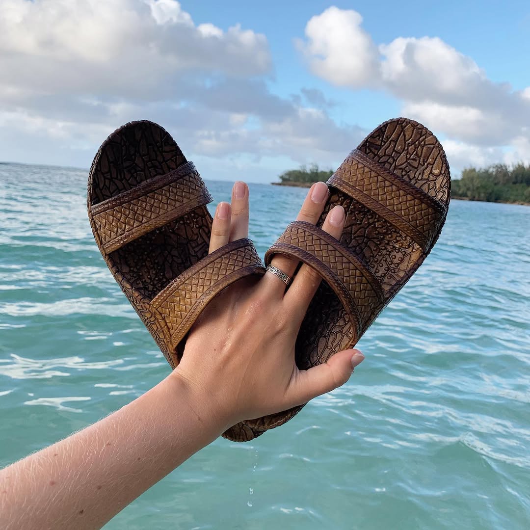 J-Slips Hawaiian Sandals Women's Sandals, Coconut