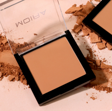 Cosmetics Lavish Pressed Finishing Powder