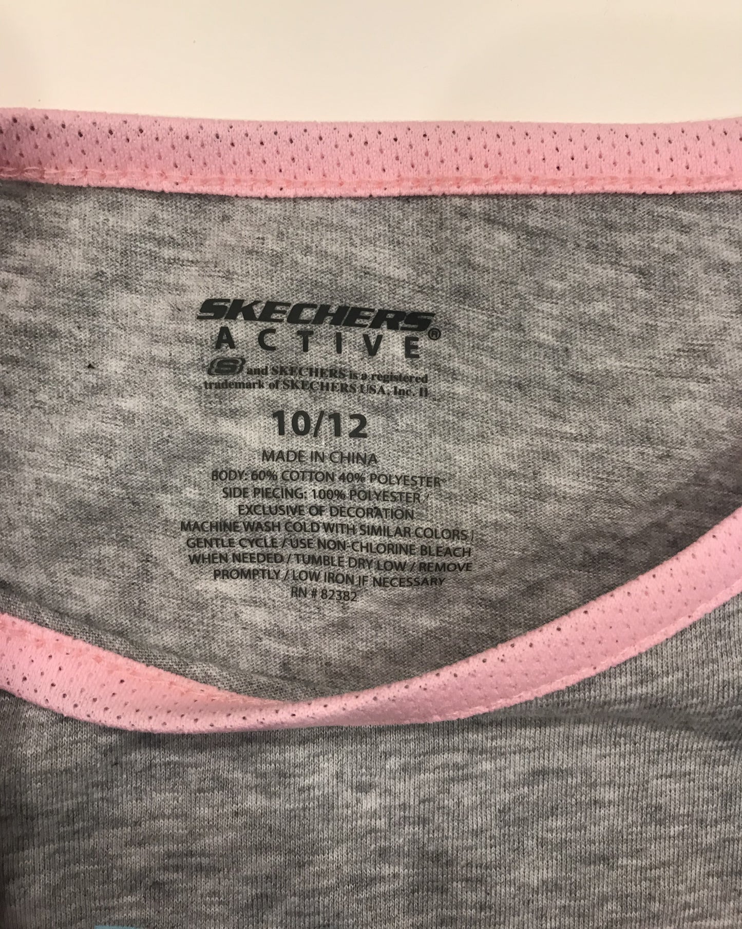 Skechers Girls Active Sport Tee Shirt “Awe Some Ness” (Size 10-12). - ADDROS.COM