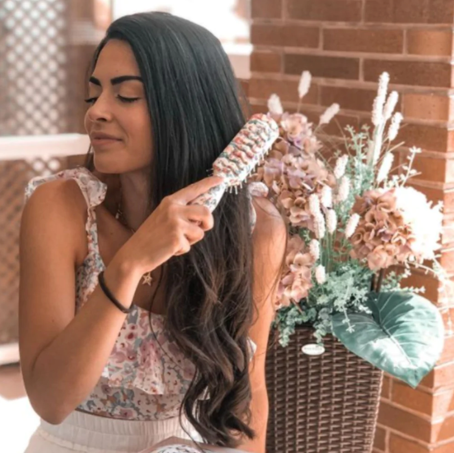 The Vintage Cosmetic Company Floral, Vent Hair Brush