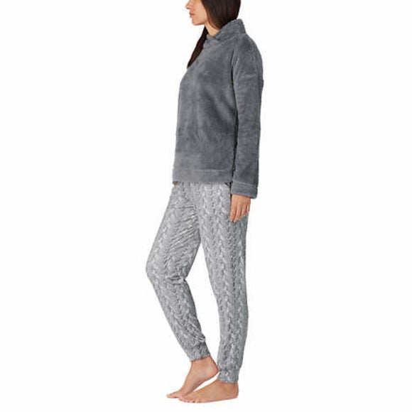 Ladies Cozy Fleece Gray Lounge Pajama Set
