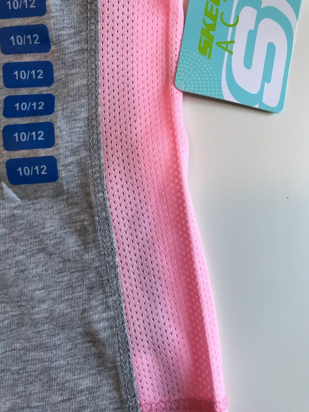 Skechers Girls Active Sport Tee Shirt “Awe Some Ness” (Size 4) - ADDROS.COM