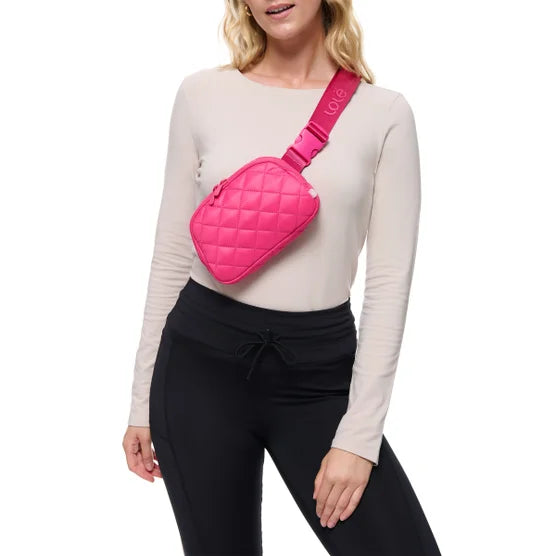 Lolë Unisex Quilted Belt Bag