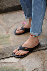 Flojos Waverunner Men's Sandal - Black/Gum (880)