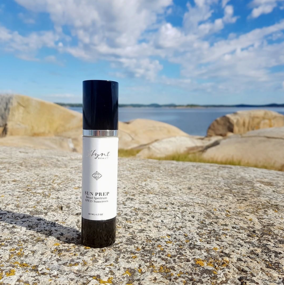 Hynt Beauty SUN PREP Broad Spectrum SPF 25 | Natural Mineral Sunscreen + Primer
