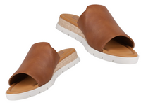 Chaps Women's Sandal, Tan