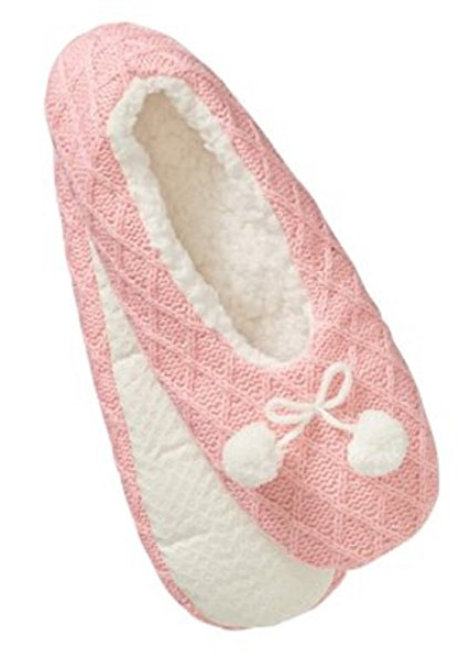 No Boundaries Women's Diamond Knit Pull-on Slipper Socks - ADDROS.COM