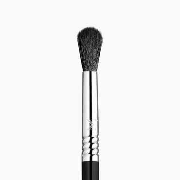 Sigma Beauty E40 Tapered Blending Makeup Brush - ADDROS.COM